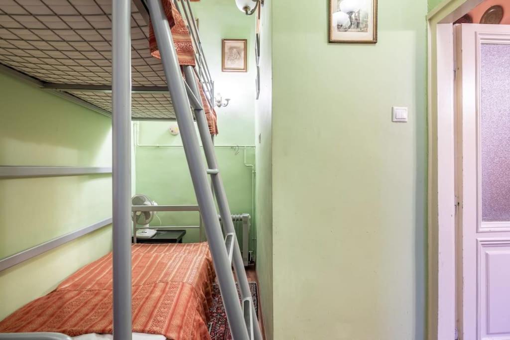 Jozsef-Corvin Central Budapest Bagian luar foto